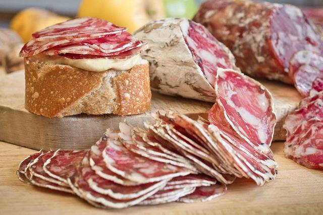 fabrication saucisson lyon